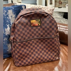 FAKE- Luis Vuitton backpack Large